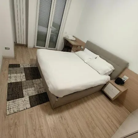 Cenisio 2 Bed & Breakfast *